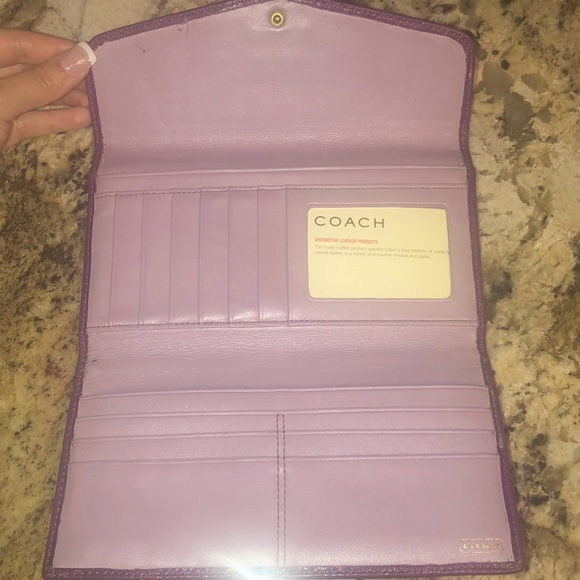 Coach Wallet - Picture 4 of 9